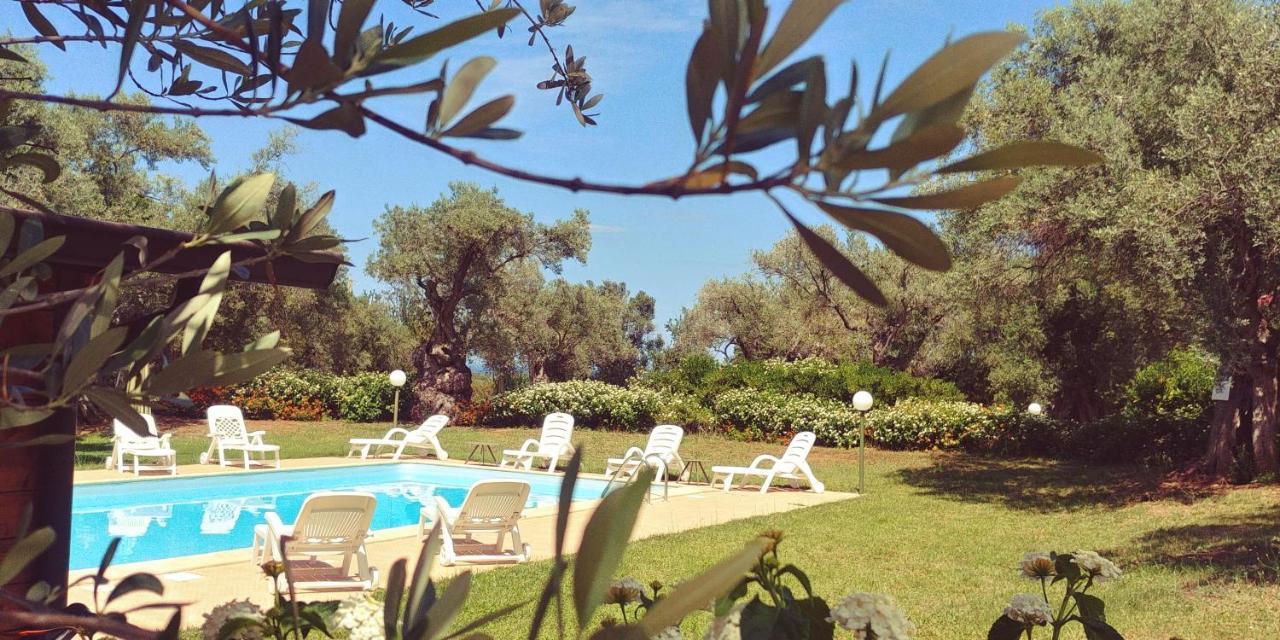 La Piana Degli Ulivi Bed & Breakfast Rossano Luaran gambar